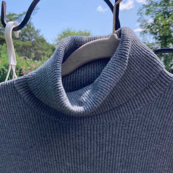 Apt 9 - L grey long sleeve shirt - Picture 3 of 9